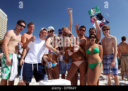 17. März 2009 party - Panama City Beach, Florida, USA - College-Studenten während der Spring Break 2009. (Kredit-Bild: © Shane Babin/ZUMA Press) Stockfoto