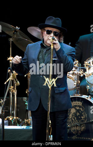 2. Mai 2009 - Berkeley, Kalifornien, USA - VAN MORRISON Leben am griechischen Theater Astral Wochen durchführen.  (Kredit-Bild: © Jerome Brunet/ZUMA Press) Stockfoto