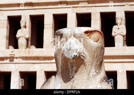 30. Dezember 2008 - Kairo, Ägypten - Tempel der Hatschepsut, Ägypten. (Kredit-Bild: © Rafael Ben-Ari/Chamäleons Auge/ZUMA Press) Einschränkungen: Unbekanntes Datum! Stockfoto