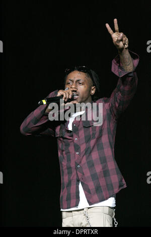 23. Dezember 2008 - Los Angeles, Kalifornien, USA - Rapper LIL WAYNE führt bei "I Am Music" World Tour im Gibson Amphitheater Universal Citywalk. (Kredit-Bild: © Ringo Chiu/Zuma Press) Stockfoto