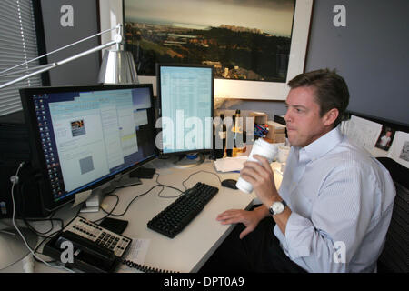 15. April 2009 - Los Angeles, Kalifornien, USA - SCOTT PAINTER ist ein Unternehmer. Derzeit ist er CEO der Zag, Inc., und stellvertretender CEO von TrueCar. Er war Gründer und ehemaliger CEO von CarsDirect.com. Er gründete sein erstes Auto-Unternehmen im Alter von 14, startete miteinander in der Schule und hat viel von seiner Karriere auf Auto Handel konzentriert. (Kredit-Bild: © Ringo Chiu/ZUMA Press) Stockfoto