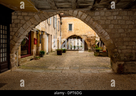 In das 13. Jahrhundert Bastide Stadt von Montpazier, von Edward 1 gegründet. Nationales Kulturerbe, Dordogne, Frankreich Stockfoto