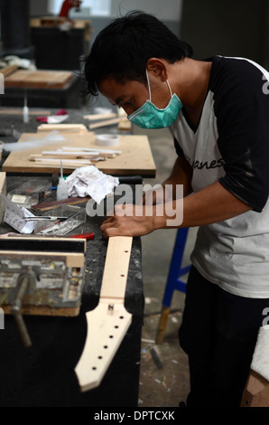 Rick Hanes Gitarren von Sidoarjo, Indonesien wurden als Gitarre des Jahres 2012 benannt Stockfoto