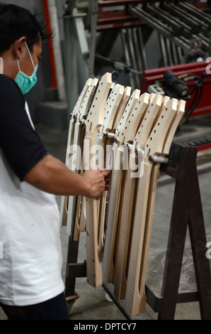 Rick Hanes Gitarren von Sidoarjo, Indonesien wurden als Gitarre des Jahres 2012 benannt Stockfoto