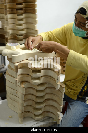 Rick Hanes Gitarren von Sidoarjo, Indonesien wurden als Gitarre des Jahres 2012 benannt Stockfoto