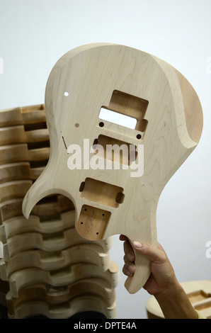 Rick Hanes Gitarren von Sidoarjo, Indonesien wurden als Gitarre des Jahres 2012 benannt Stockfoto