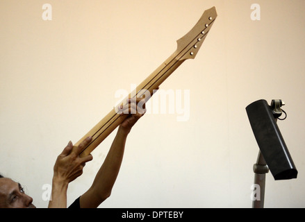 Rick Hanes Gitarren von Sidoarjo, Indonesien wurden als Gitarre des Jahres 2012 benannt Stockfoto