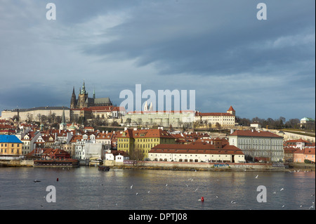 Prager Burg oder Hradschin Sitz des tschechischen Präsidenten. Tschechische Republik Stockfoto