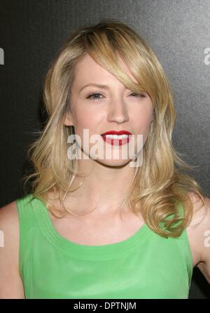 24. März 2009 abgehaltenen Sunset Towers Hotel, Los Angeles - Los Angeles, Kalifornien, USA - Schauspielerin BETH RIESGRAF bei den TV-Guide Sexiest Stars 2009 Event. (Kredit-Bild: © Paul Fenton/ZUMA Press) Stockfoto