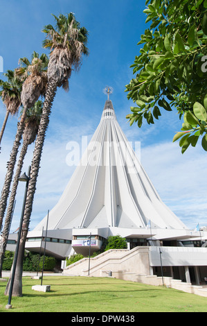 Italien, Sizilien, Syrakus: Äußere der katholischen Kirche Our Lady Of Tears (Santuario della Madonna Delle Lacrime) Stockfoto