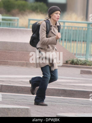 6. März 2009 - New York, NY, USA - ANGELINA JOLIE Filme "Salz" in Washington DC am l ' Enfant Plaza. (Kredit-Bild: © Dan Herrick/ZUMA Press) Stockfoto