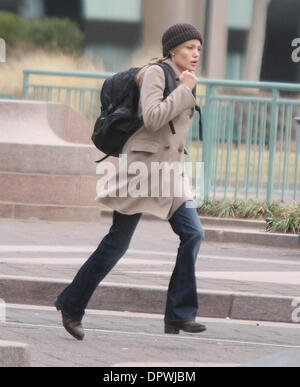 6. März 2009 - New York, NY, USA - ANGELINA JOLIE Filme "Salz" in Washington DC am l ' Enfant Plaza. (Kredit-Bild: © Dan Herrick/ZUMA Press) Stockfoto