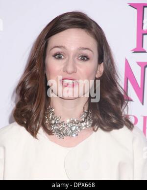 3. Februar 2009 - New York, New York, USA - Schauspielerin EMILY MORTIMER besucht die New Yorker Premiere von "The Pink Panther 2" Ziegfeld Theater statt. (Kredit-Bild: © Nancy Kaszerman/ZUMA Press) Stockfoto