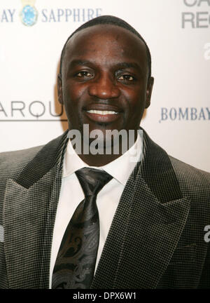 1. Dezember 2008 abgehaltenen AMC Loews 19th Street - New York, NY, USA - Sänger AKON an die Eingänge für die New Yorker Premiere von "Cadillac Records".  (Bild Kredit: ZUMApress.com) Stockfoto