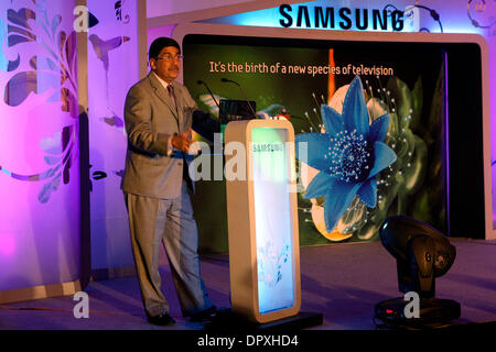 29. April 2009 - Neu-Delhi NCR (National Capital Region), befasst sich mit Indien - Deputy Managing Director von Samsung Indien R.ZUTSHI während des Starts der LED HD-TV-Serie auf einer Pressekonferenz. (Kredit-Bild: © M Lakshman/M. Lakshman/ZUMA Press) Stockfoto