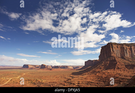 Arizona-Panorama. Rohe Wüstenlandschaft des nördlichen Arizona State. Vereinigte Staaten von Amerika. Stockfoto