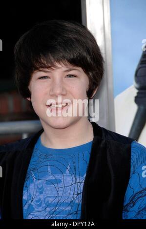 Dylan Minnette während der Premiere des neuen Films von Columbia Pictures, Paul Blart: Mall Cop im Mann Village Theatre, am 10. Januar 2009, in Los Angeles statt... Foto: Michael Germana Globe Photos.K60790MGE (Kredit-Bild: © Michael Germana/Globe Photos/ZUMAPRESS.com) Stockfoto