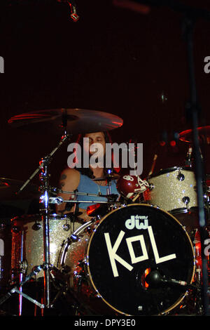 27. April 2009 - Norfolk, Virginia, USA - NEW ROCK REVOLUTION Band und Grammy-Preisträger, KINGS OF LEON am konstante Center der Old Dominion University in Norfolk. (Kredit-Bild: © Jeff Moore/ZUMA Press) Stockfoto