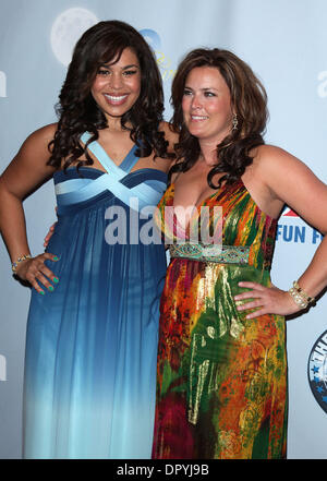 26. März 2009 - San Pedro, Kalifornien, USA - Musiker JORDIN SPARKS mit Mutter JODI Ankunft in einen herrlichen Abend statt an Bord der Carnival Splendor in den Hafen von Los Angeles. (Kredit-Bild: © Lisa O'Connor/ZUMA Press) Stockfoto