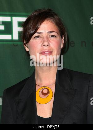 28. März 2009 - Hollywood, Kalifornien, USA - Schauspielerin MAURA TIERNEY ankommen, die er "sagt auf Wiedersehen nach 15 Jahre Party im sozialen statt. (Kredit-Bild: © Lisa O'Connor/ZUMA Press) Stockfoto