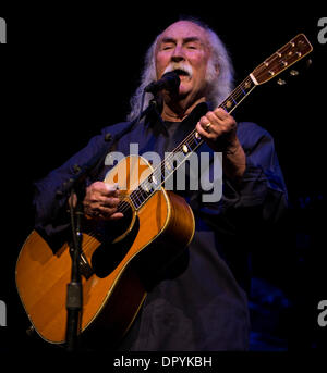 Santa Barbara, Kalifornien, USA. 16. Januar 2014. DAVID CROSBY führt am Lobero Theatre in eine Warm-up Show vor Beginn einer Tour sein neue Solo-Album, Croz, auf Blue Castle Records unterstützt. Croz, am 28. Januar in den USA veröffentlicht werden ist Crosby es erstes Solo-Album von Studio Material in 20 Jahren. Bildnachweis: Brian Cahn/ZUMAPRESS.com/Alamy Live-Nachrichten Stockfoto