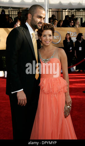 25. Januar 2009 kommt bei der 15. Annual Screen Actors Guild Awards im Shrine Auditorium in Los Angeles - Los Angeles, Kalifornien, USA - EVA LONGORIA PARKER und NBS Spieler TONY PARKER. (Kredit-Bild: © Lisa O'Connor/ZUMA Press) Stockfoto