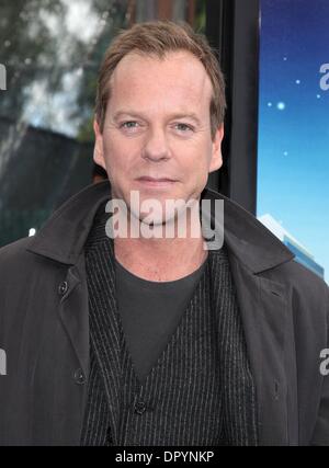 22. März 2009 statt - Universal City, Kalifornien, USA - Schauspieler KIEFER SUTHERLAND Ankunft in "Monsters VS Aliens" Los Angeles Premiere im Gibson Amphitheatre. (Kredit-Bild: © Lisa O'Connor/ZUMA Press) Stockfoto