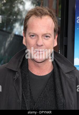 22. März 2009 statt - Universal City, Kalifornien, USA - Schauspieler KIEFER SUTHERLAND Ankunft in "Monsters VS Aliens" Los Angeles Premiere im Gibson Amphitheatre. (Kredit-Bild: © Lisa O'Connor/ZUMA Press) Stockfoto