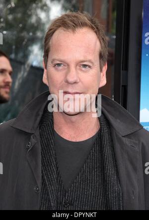 22. März 2009 statt - Universal City, Kalifornien, USA - Schauspieler KIEFER SUTHERLAND Ankunft in "Monsters VS Aliens" Los Angeles Premiere im Gibson Amphitheatre. (Kredit-Bild: © Lisa O'Connor/ZUMA Press) Stockfoto