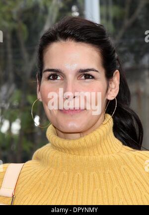 22. März 2009 statt - Universal City, Kalifornien, USA - Schauspielerin ANGIE HARMON Ankunft in "Monsters VS Aliens" Los Angeles Premiere im Gibson Amphitheatre. (Kredit-Bild: © Lisa O'Connor/ZUMA Press) Stockfoto