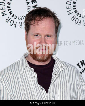 15. April 2009 - Hollywood, Kalifornien, USA - Produzent JOSS WHEDON Paley Fest 2009 - "Dollhouse" Ankunft auf den Arclight Kinos statt. (Kredit-Bild: © Lisa O'Connor/ZUMA Press) Stockfoto
