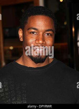 12. März 2009 statt - Universal City, Kalifornien, USA - Schauspieler MICHAEL JAI WHITE Ankunft auf die "Schnelle & Furious" Welt-Premiere im Gibson Amphitheatre. (Kredit-Bild: © Lisa O'Connor/ZUMA Press) Stockfoto