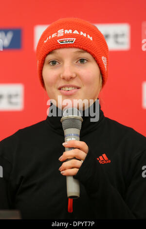 Yamagata, Japan. 17. Januar 2014. Carina Vogt (GER) Skispringen: eine Pressekonferenz nach FIS Skisprung Weltcup Damen Zao Training Runden im Zao Jumping Hills, Yamagata, Japan. Bildnachweis: AFLO SPORT/Alamy Live-Nachrichten Stockfoto