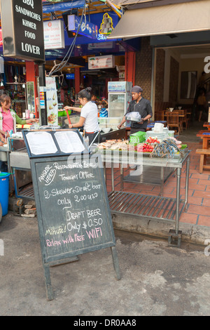 Restaurant-Front in der Pub street Bereich von Siem Reap, Kambodscha Stockfoto