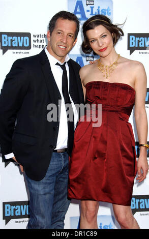 I14011PR. '' The A-List'' Awards im Orpheum Theatre Los Angeles CA 04-05-2009.MILLA JOVOVICH KENNETH COLE. Foto von Phil Roach-Ipol-Globe Fotos (Kredit-Bild: © Phil Roach/Globe Photos/ZUMAPRESS.com) Stockfoto