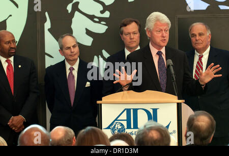 28. April 2009 Mitglied des Verwaltungsrats - Philadelphia, Pennsylvania, USA - Pennsylvania Gouverneur ED RENDELL und ADL KEN JARIN ADL Regional Director BARRY MORRISON und Bürgermeister NUTTER und ehemalige Präsident BILL CLINTON. Präsident Clinton eine besondere Hommage an Bürgermeister Michael A. Nutter auf der Anti-Defamation League Frühling Veranstaltung geliefert. Präsident Clinton trat Pennsylvania Gouverneur Ed Rendell und ov Stockfoto