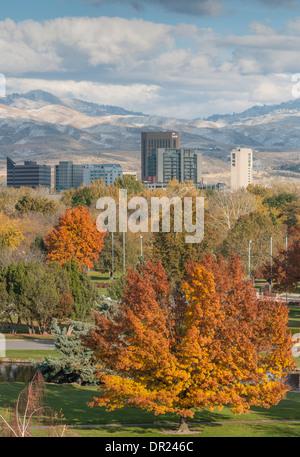 Boise, Idaho Skyline mit Blick auf Ann Morrison Park-Herbst Stockfoto