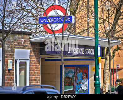 Die London Underground (auch bekannt als das Rohr oder einfach die U-Bahn) ist eine öffentliche u-Bahn-system Stockfoto