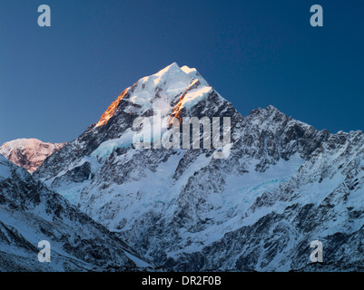 Aoraki/Mt. Cook bei Sonnenuntergang; Kea Point entnommen; Aoraki/Mt. Cook Nationalpark, Südinsel, Neuseeland Stockfoto