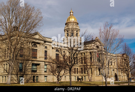 Wyoming State Capitol building in Cheyenne im Winter. Stockfoto