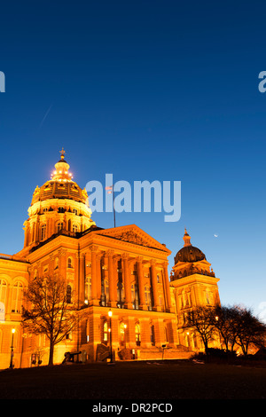 Iowa State Capitol Building bei Sonnenaufgang. Stockfoto