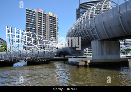 Webb-Brücke über den Fluss Yarra in Melbourne, Australien Stockfoto