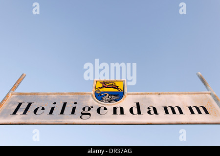 Pier Zeichen Strandpromenade bei Sonnenuntergang Badeort Ostseeheilbad Heiligendamm Mecklenburg-Western Pomerania Deutschland Europa Stockfoto