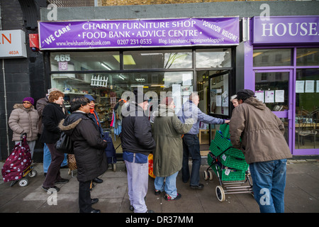 Die Lewisham Lebensmittelbank in New Cross, London, UK. Stockfoto