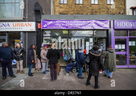 Die Lewisham Lebensmittelbank in New Cross, London, UK. Stockfoto