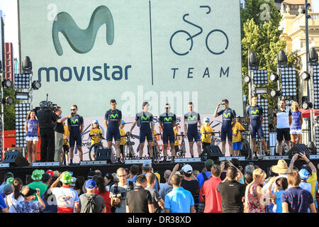 Adelaide, Australien. 18. Januar 2014. MOVISTAR TEAM (ESP) bei der Team-Präsentationen für die 2014 Santos Tour Down Under. Bildnachweis: Boris Karpinski/Alamy Live-Nachrichten Stockfoto