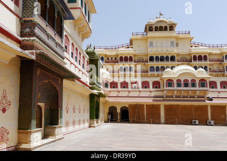 Chandra Mahal, eines der Gebäude in er Stadtpalast in Jaipur, Rajasthan, Indien Stockfoto