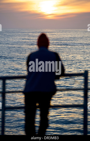 Silhouette Fischer am Redondo Pier, Kalifornien. Stockfoto