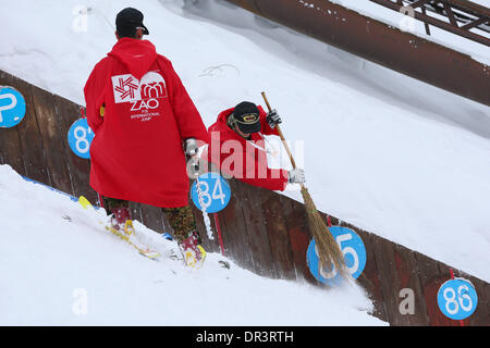 ZAO, 2. Spiel Individuum Normalschanze bei Zao springen Hills, Yamagata, Japan. 19. Januar 2014. Gesamtansicht Skispringen: FIS Skisprung Weltcup Damen in Zao, 2. Spiel Individuum Normalschanze Zao Jumping Hills, Yamagata, Japan. © AFLO SPORT/Alamy Live-Nachrichten Stockfoto