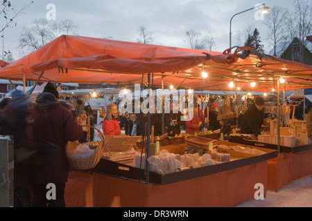 Markt-stand Jokkmokk fair Laponia Schweden Winter Stockfoto